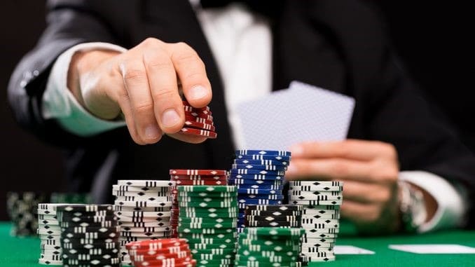 Tìm hiểu về nguồn gốc và quá trình phát triển của game Poker