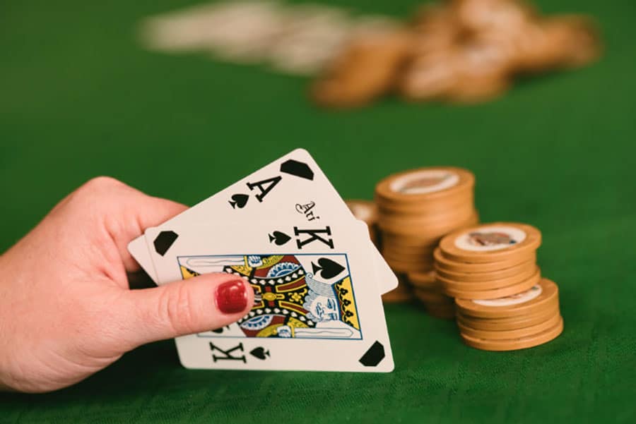 Những trường hợp cụ thể và cách giải quyết nhanh gọn trong game bài Blackjack