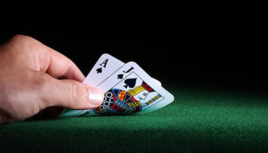 Những suy nghĩ giúp cho người mới tự tin hơn trên bàn cược Poker