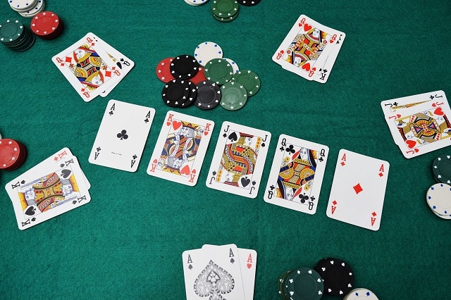 Bí kíp đánh bài Poker 5 cây những cao thủ thường hay sử dụng